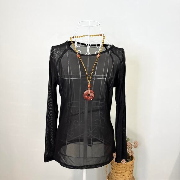 Cute black mesh long sleeve top - Picture 2 of 6
